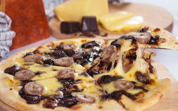 Foto Produk Konseptual Pizza One