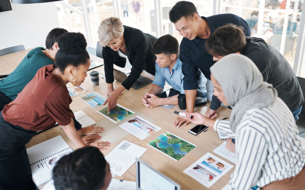 Brand Development 101: Langkah-Langkah Membangun Merek yang Kuat dan Berkesan