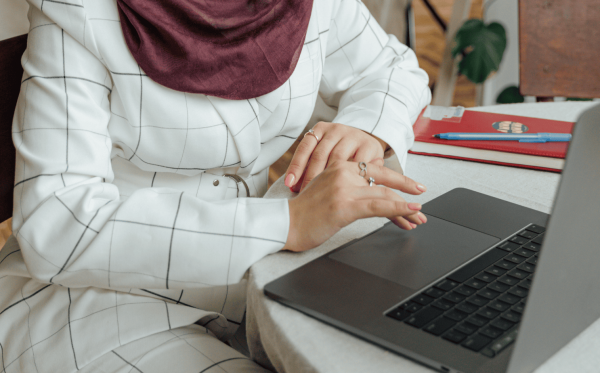 Muslimah Produktif Dunia Akhirat