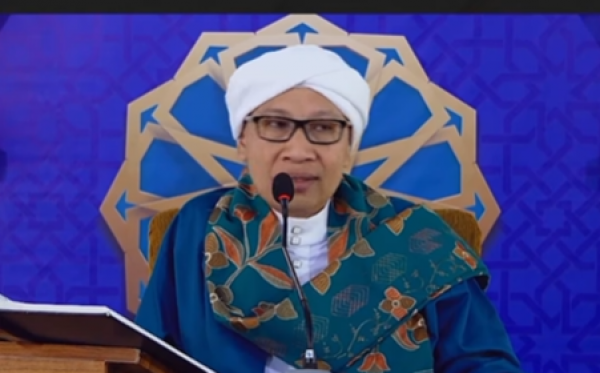 WASPADA! RIYA, LEBIH LEMBUT DARI LANGKAH SEMUT HITAM