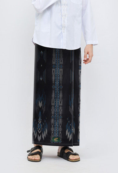 Sarung ATLAS Favorit 525 Kembang Motif BHS A4 PSA 02 Hitam Biru 02