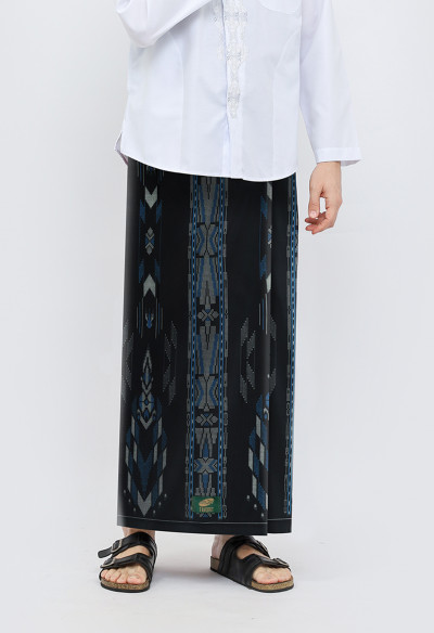 Sarung ATLAS Favorit 525 Kembang Motif BHS A4 PSA 02 Hitam Biru