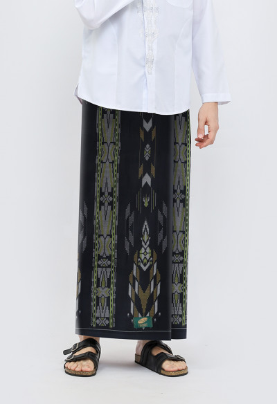 Sarung ATLAS Favorit 525 Kembang Motif BHS A4 PSA 02 Hitam Hijau